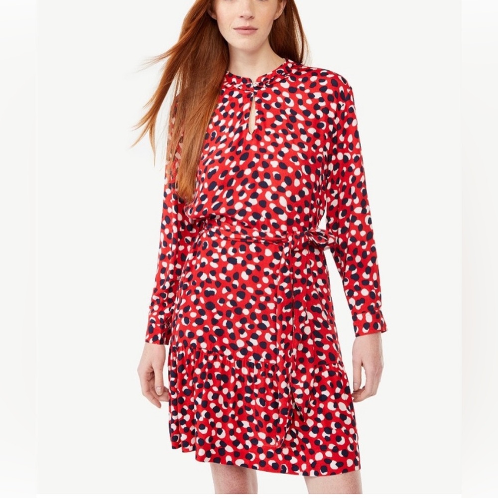 Free assembly dress size small (4-6).